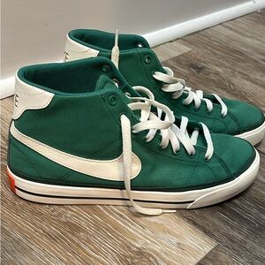 Nike mens Green and White Sneakers